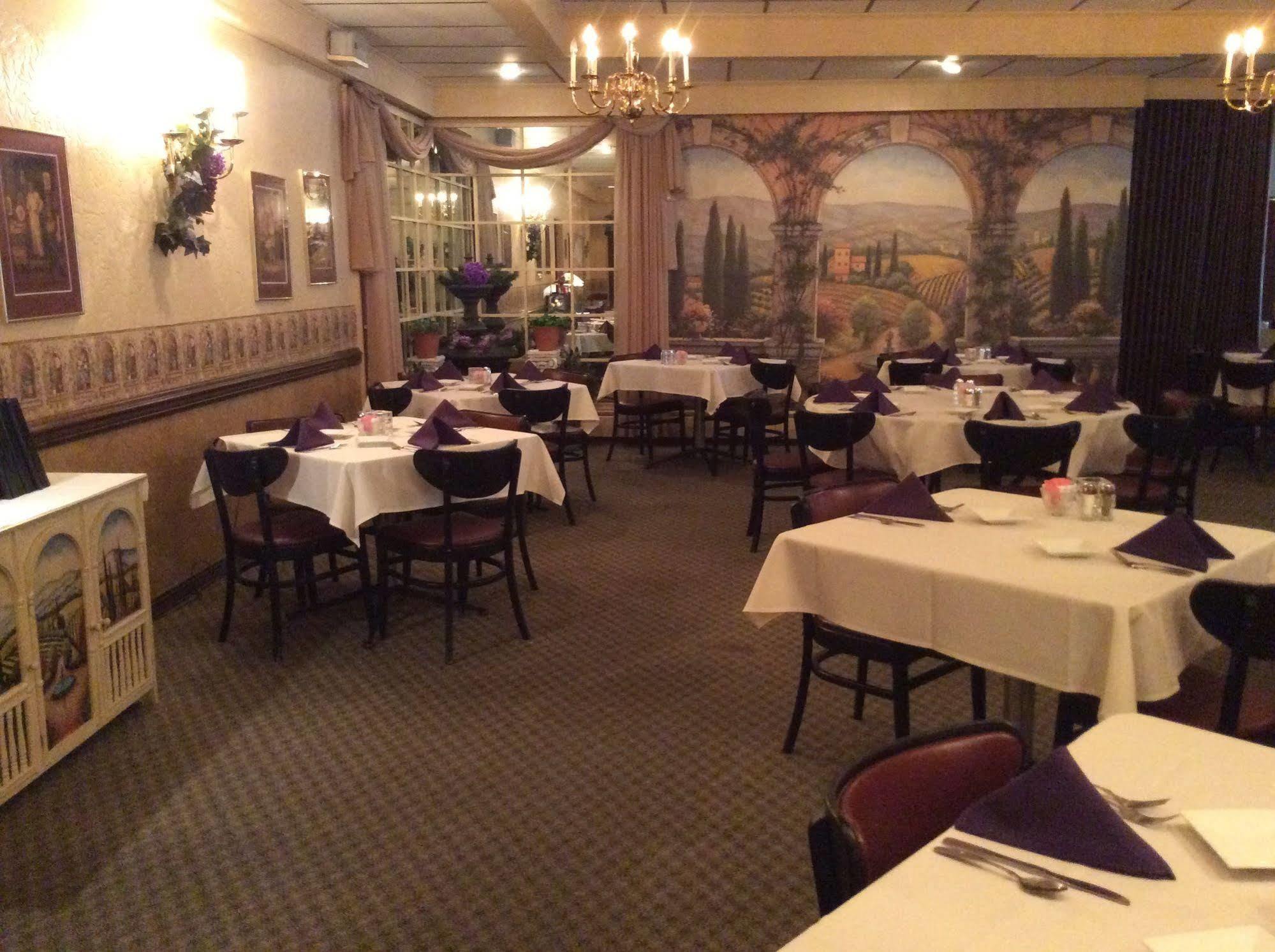 The Royal Inn Ridgway Екстериор снимка